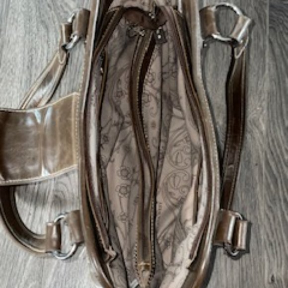 Montana West Tooling Concealed Carry Tote Bag - Picture 3 of 3